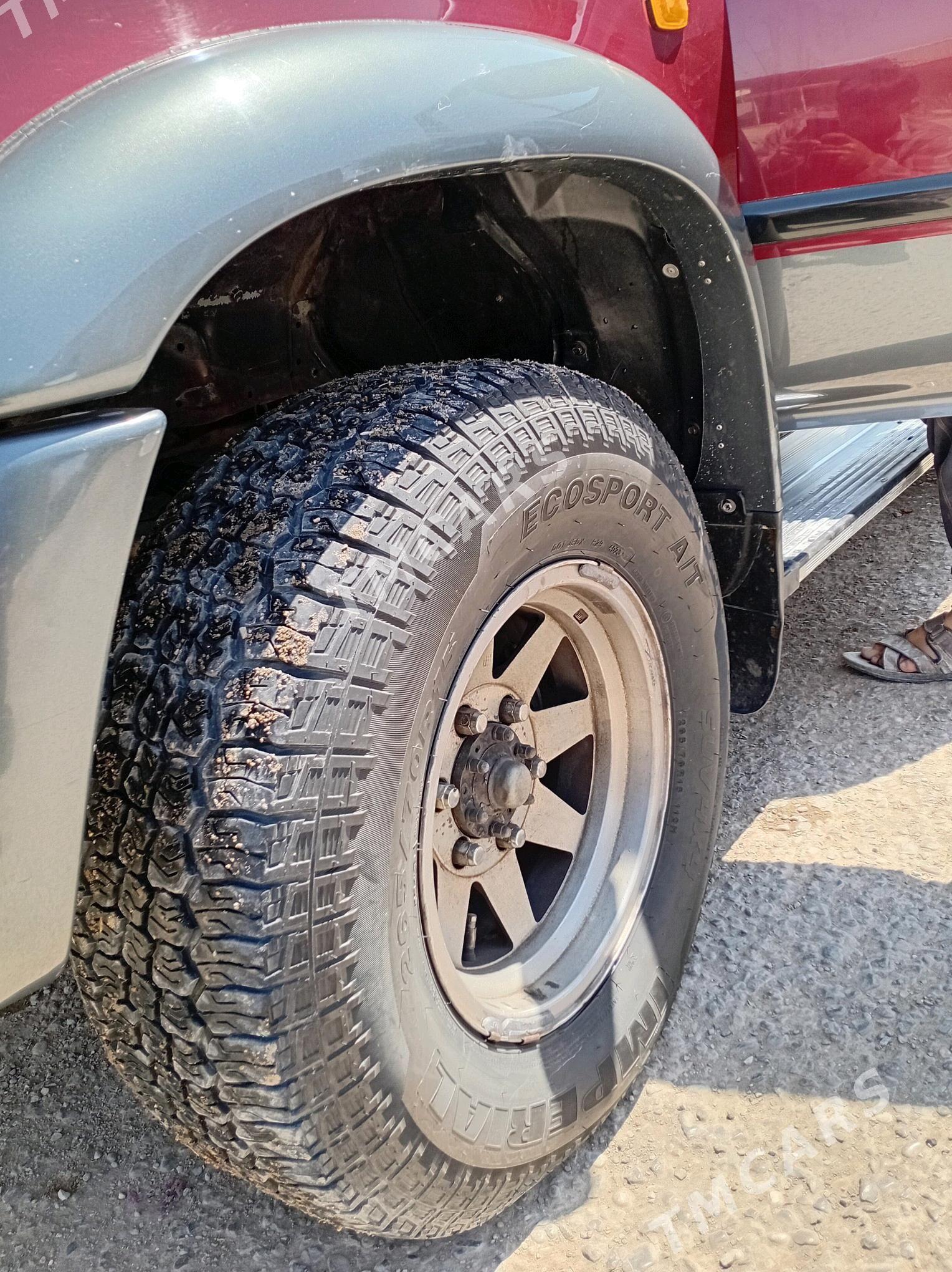 Toyota 4Runner 1995 - 75 000 TMT - Дянев - img 5