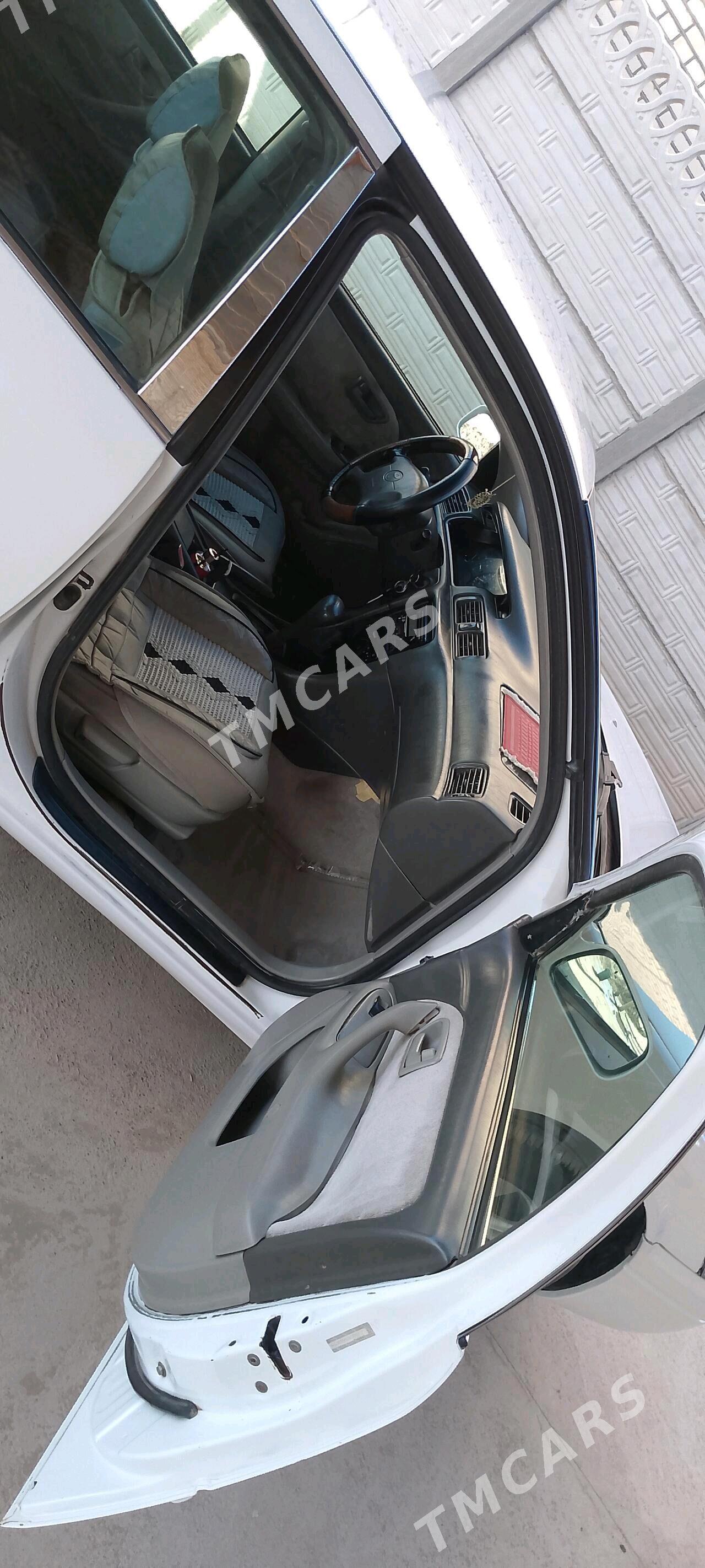 Toyota Camry 1998 - 123 000 TMT - Mary - img 6