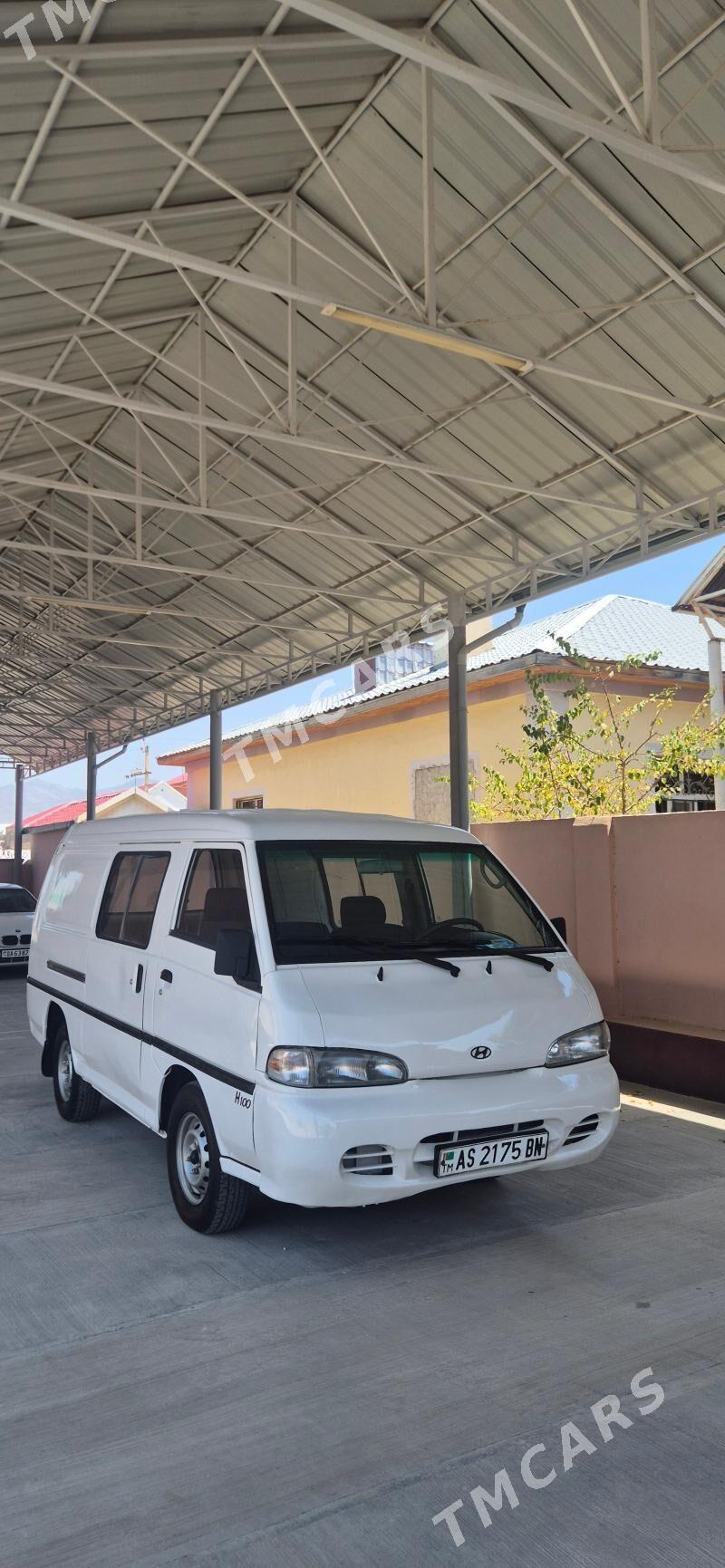Toyota Hiace 2004 - 77 000 TMT - Balkanabat - img 4