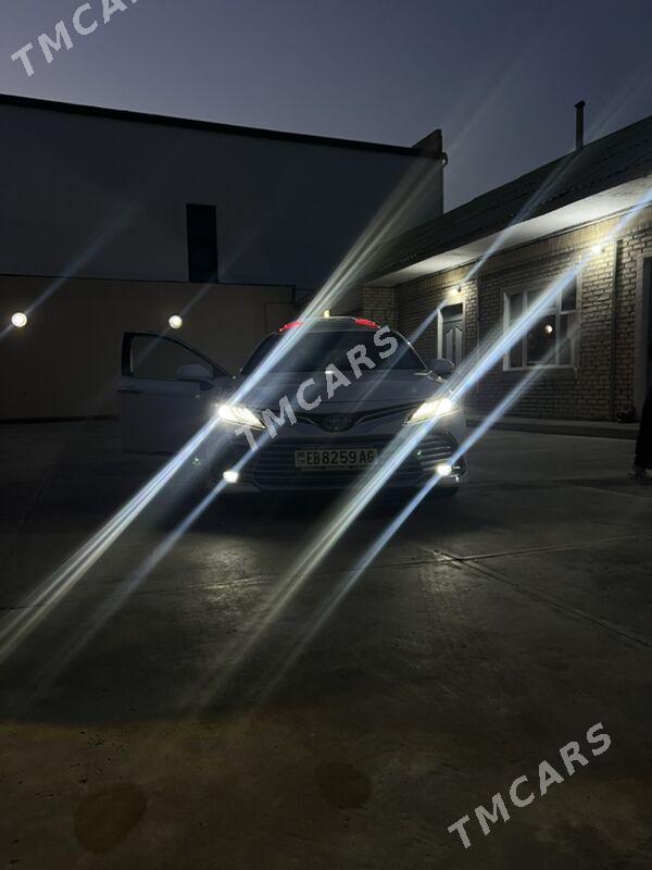 Toyota Camry 2019 - 310 000 TMT - Aşgabat - img 6