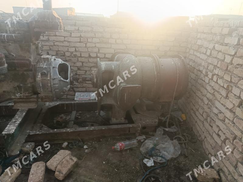 MTZ T-28 1991 - 22 000 TMT - Дянев - img 3