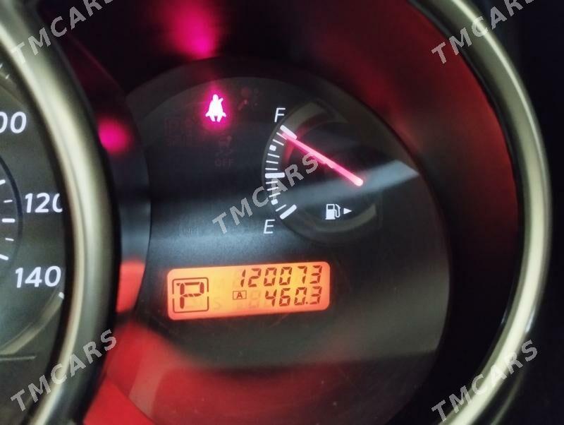 Nissan Versa 2011 - 120 000 TMT - Halaç - img 7