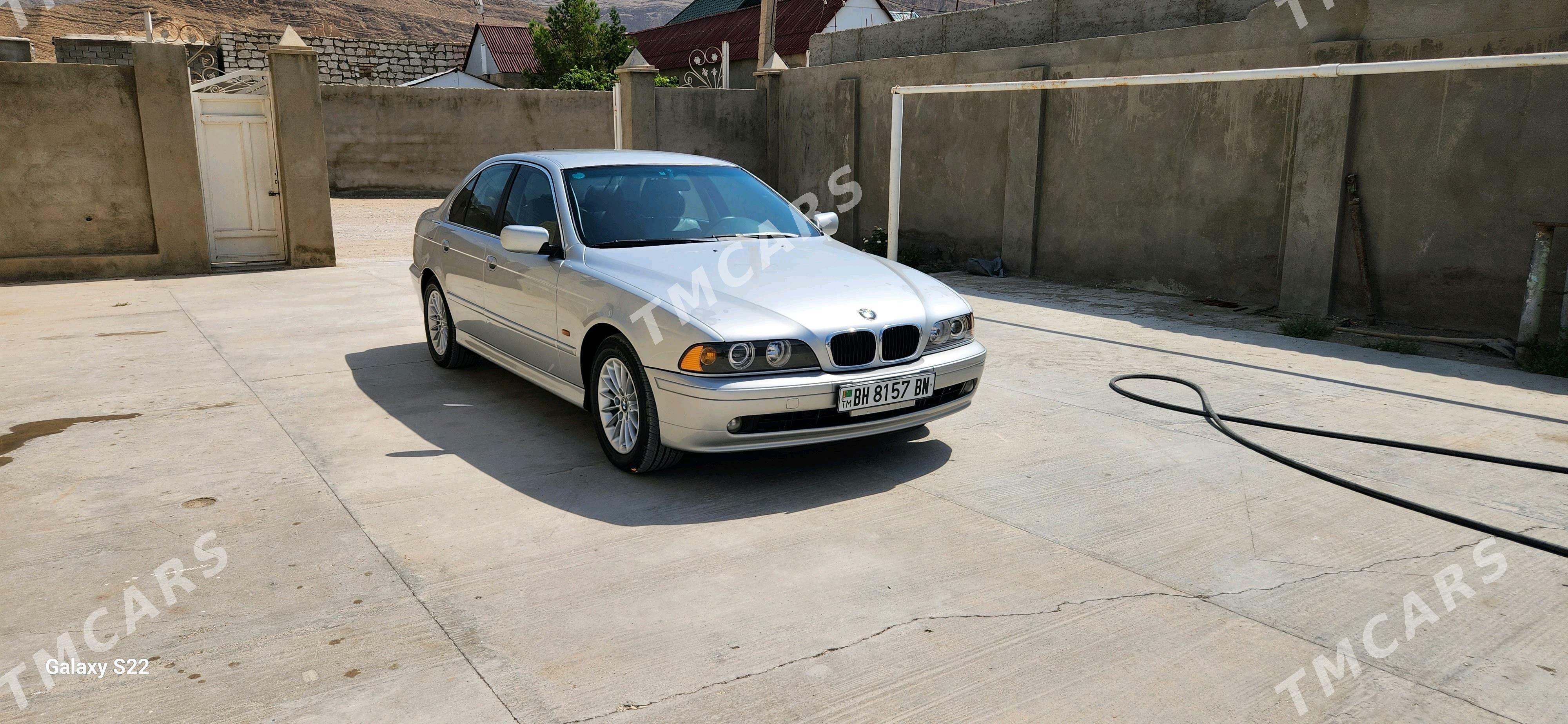 BMW 525 2001 - 136 000 TMT - Balkanabat - img 3
