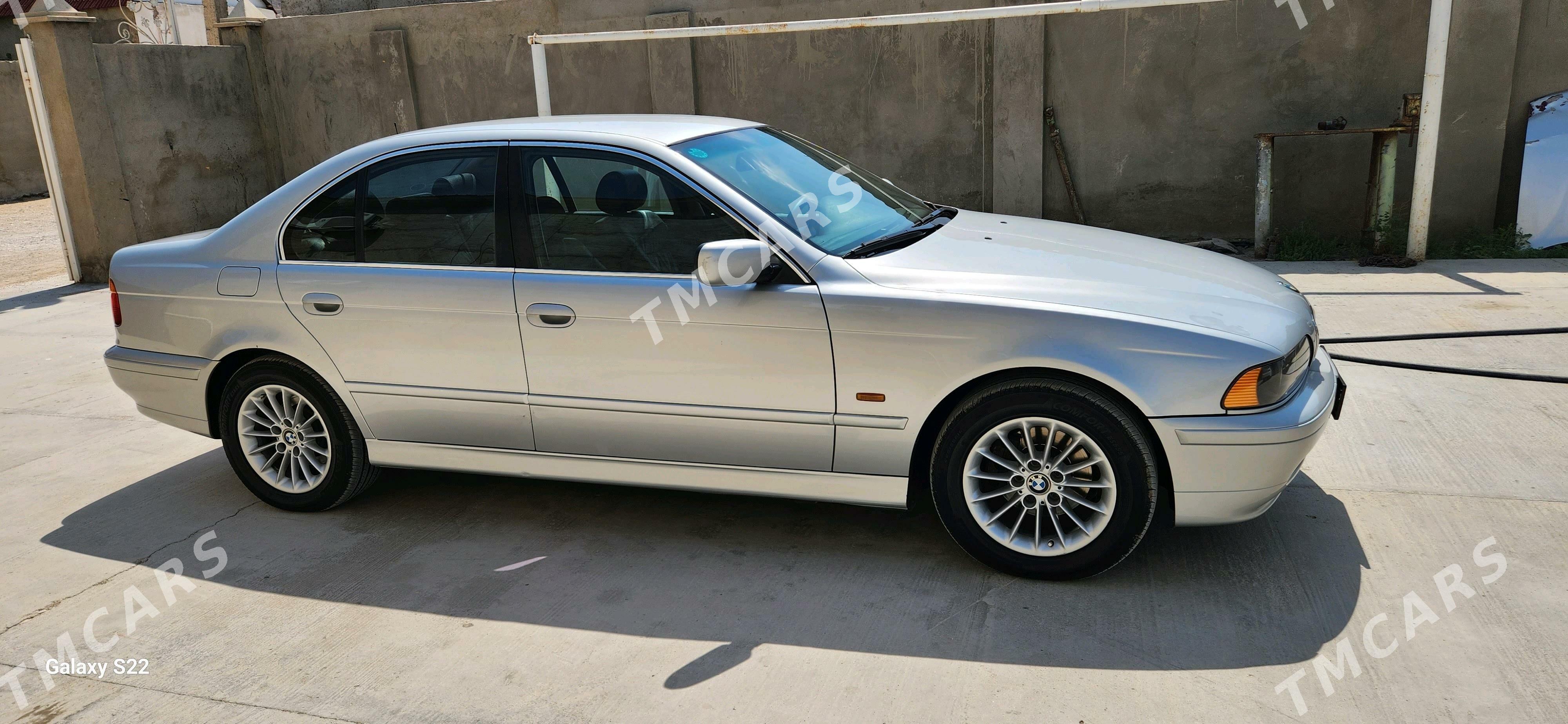 BMW 525 2001 - 136 000 TMT - Balkanabat - img 4