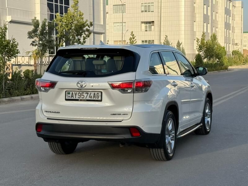 Toyota Highlander 2016 - 450 000 TMT - Ашхабад - img 4
