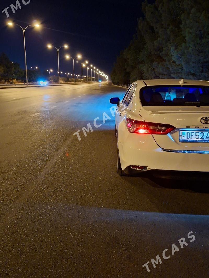 Toyota Camry 2022 - 272 000 TMT - Ашхабад - img 2