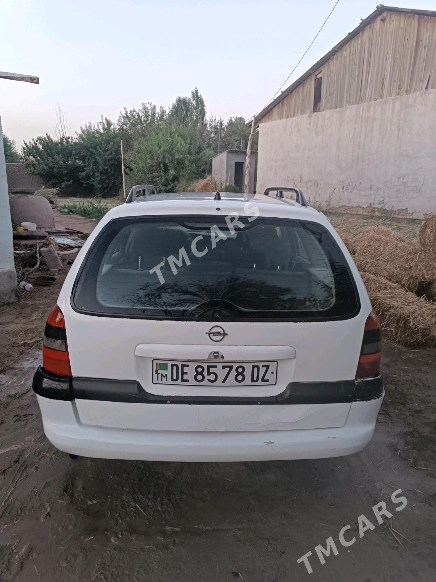 Opel Vectra 1998 - 40 000 TMT - Кёнеургенч - img 4