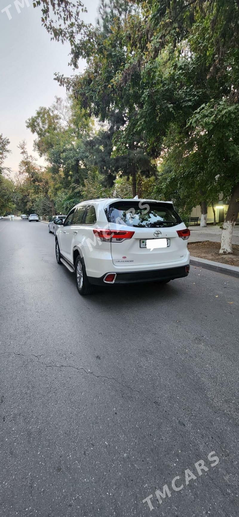 Toyota Highlander 2019 - 485 000 TMT - Aşgabat - img 4