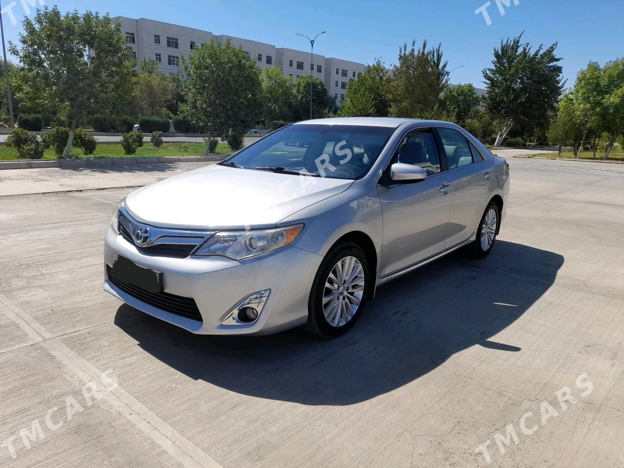 Toyota Camry 2012 - 200 000 TMT - Дашогуз - img 4
