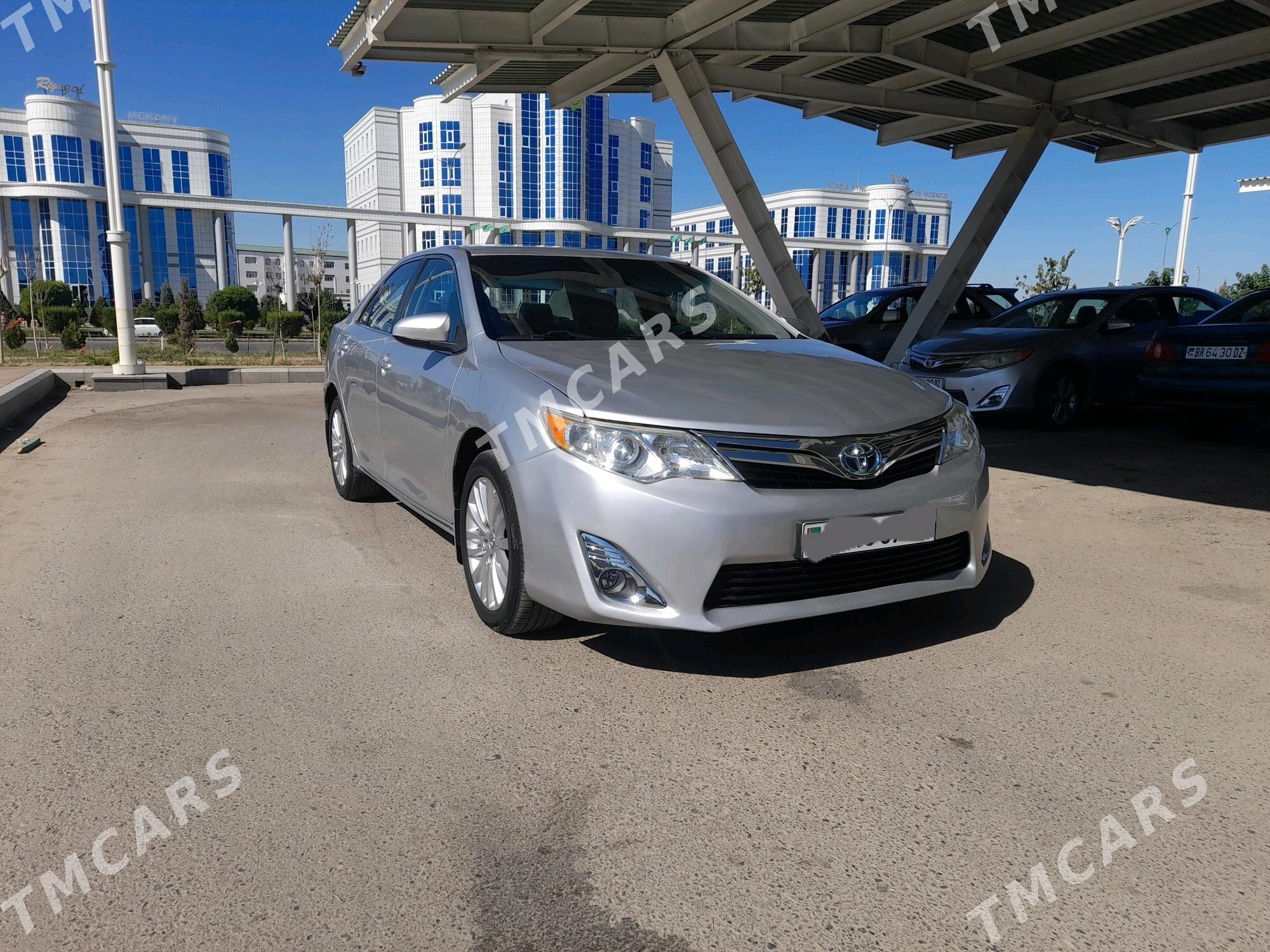 Toyota Camry 2012 - 200 000 TMT - Дашогуз - img 10
