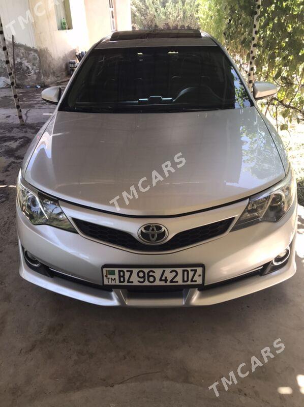 Toyota Camry 2012 - 230 000 TMT - Дашогуз - img 6