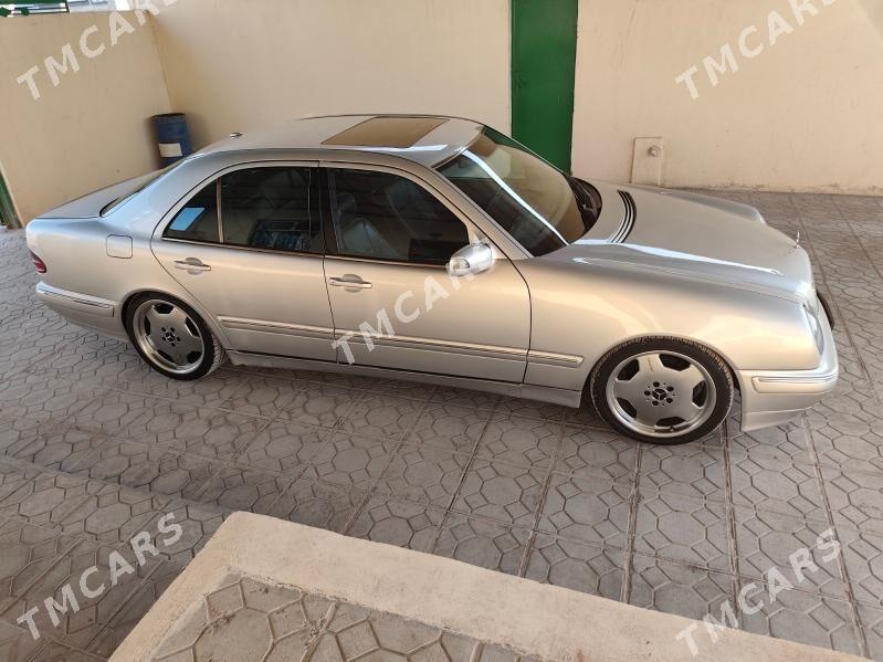 Mercedes-Benz E430 2000 - 115 000 TMT - Gyzylarbat - img 4
