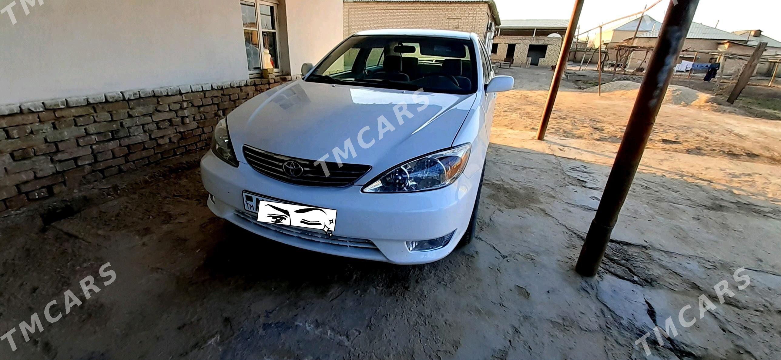 Toyota Camry 2003 - 170 000 TMT - Mary - img 4