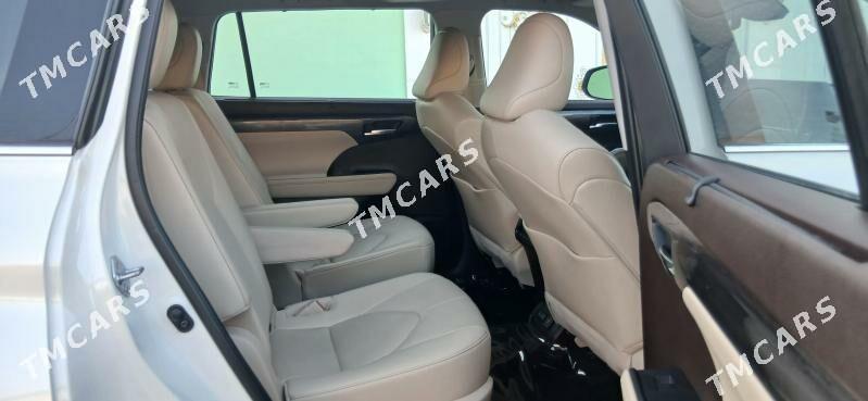 Toyota Highlander 2022 - 668 000 TMT - Aşgabat - img 9