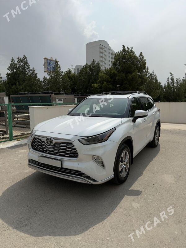 Toyota Highlander 2023 - 695 000 TMT - Podwoýski köç. (Bitarap Türkmenistan şaýoly) - img 3