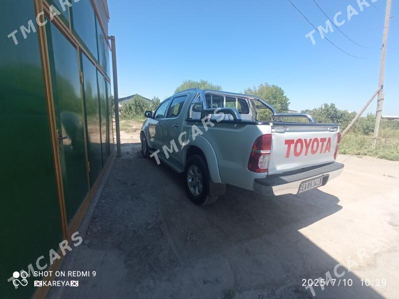 Toyota Hilux 2011 - 275 000 TMT - Керки - img 3