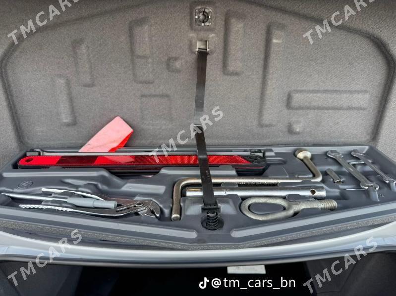 BMW E39 2002 - 165 000 TMT - Балканабат - img 9