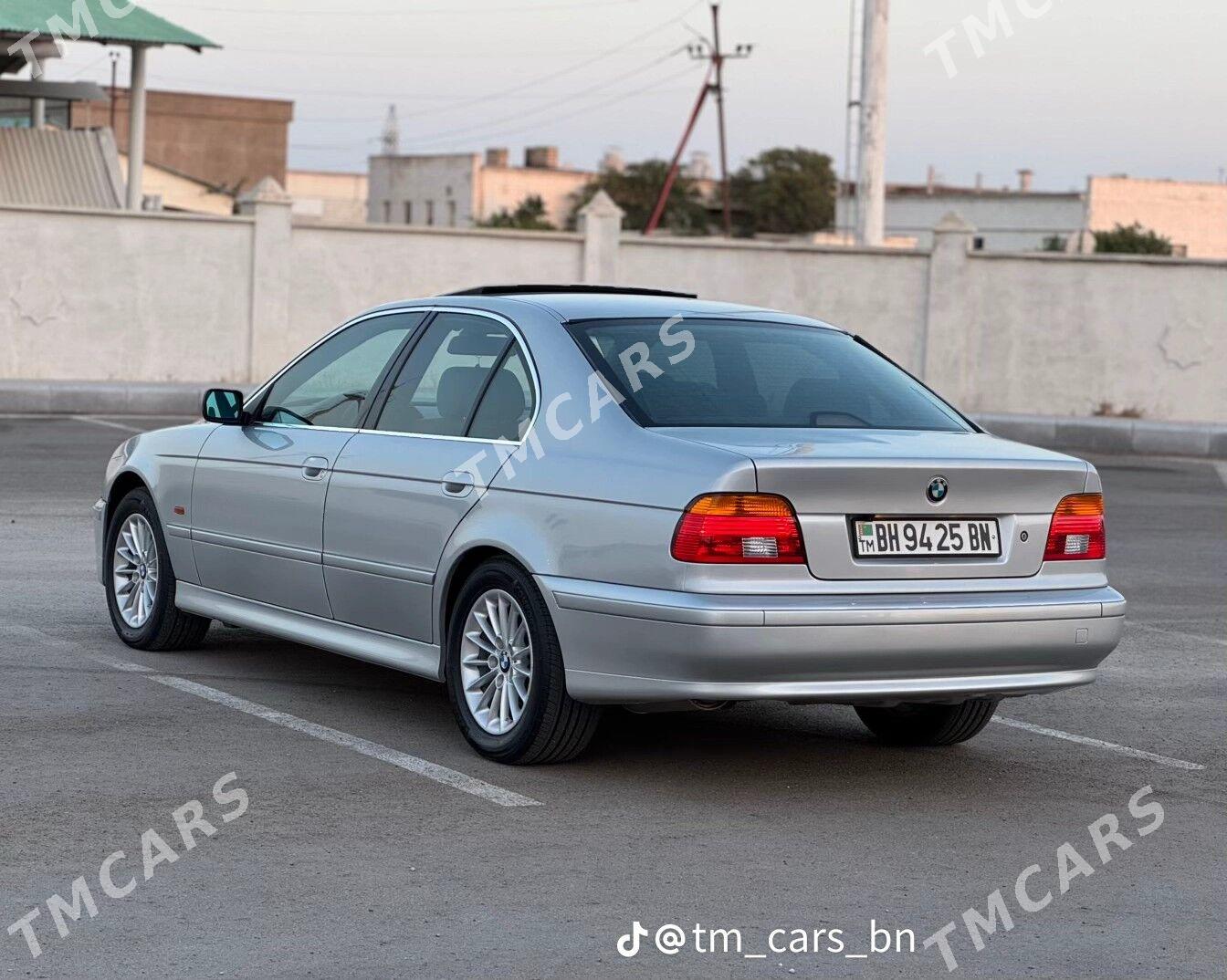 BMW E39 2002 - 165 000 TMT - Балканабат - img 2