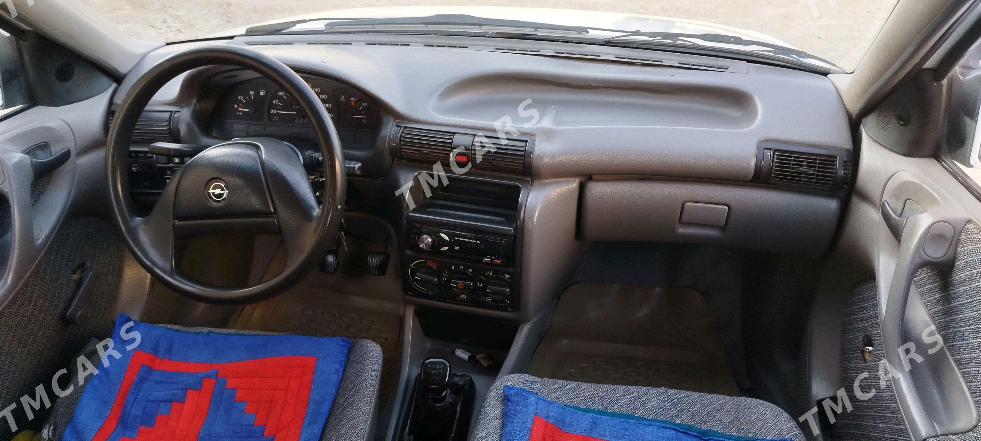Opel Astra 1993 - 50 000 TMT - Türkmenbaşy - img 3