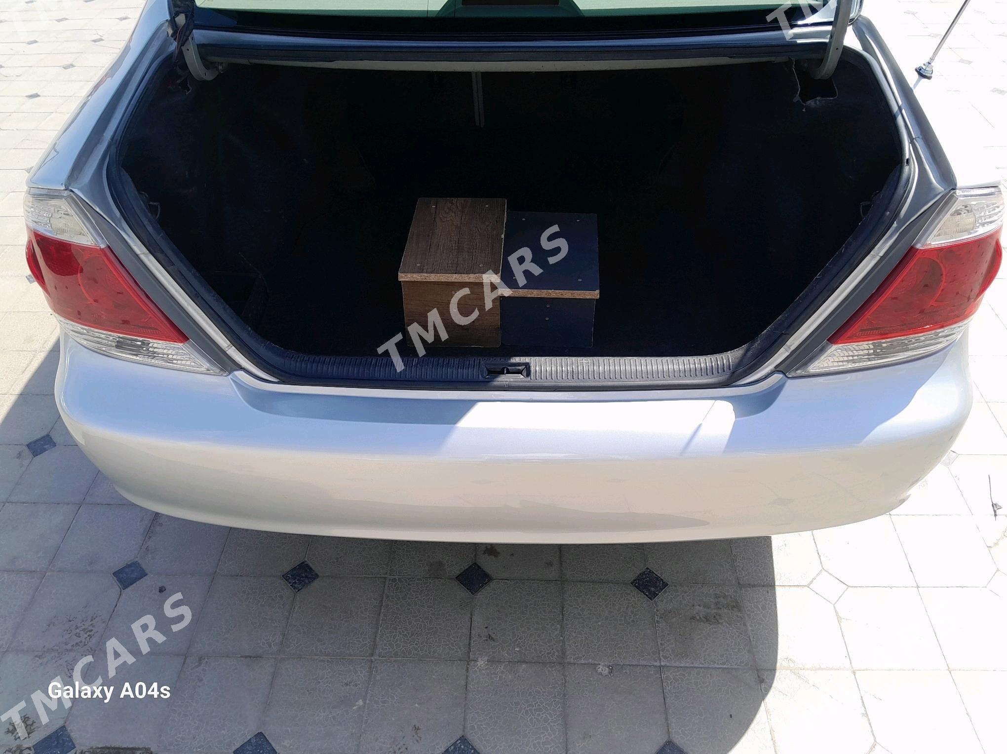 Toyota Camry 2005 - 200 000 TMT - Мары - img 9