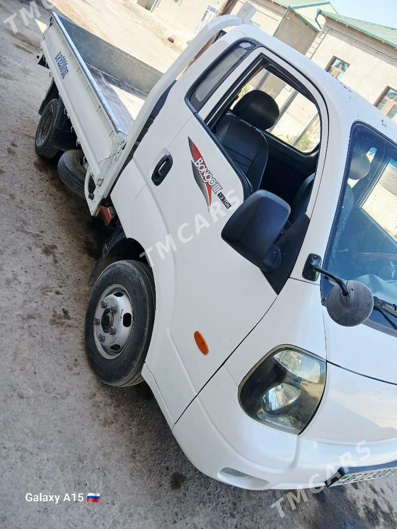 Kia Bongo 2010 - 200 000 TMT - Daşoguz - img 3
