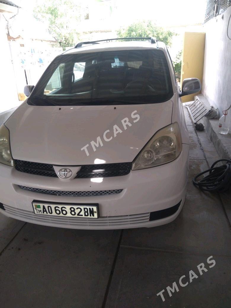 Toyota Sienna 2004 - 220 000 TMT - Балканабат - img 5