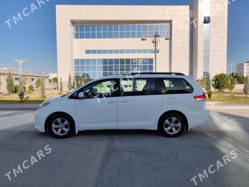 Toyota Sienna 2012 - 275 000 TMT - Aşgabat - img 4