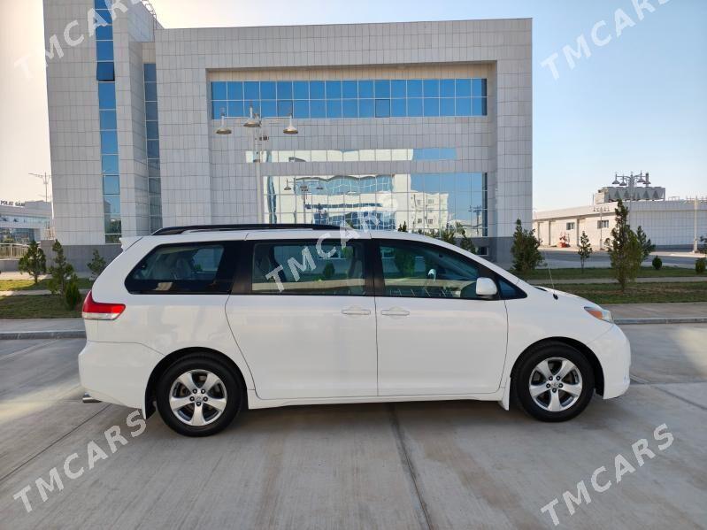 Toyota Sienna 2012 - 275 000 TMT - Aşgabat - img 5