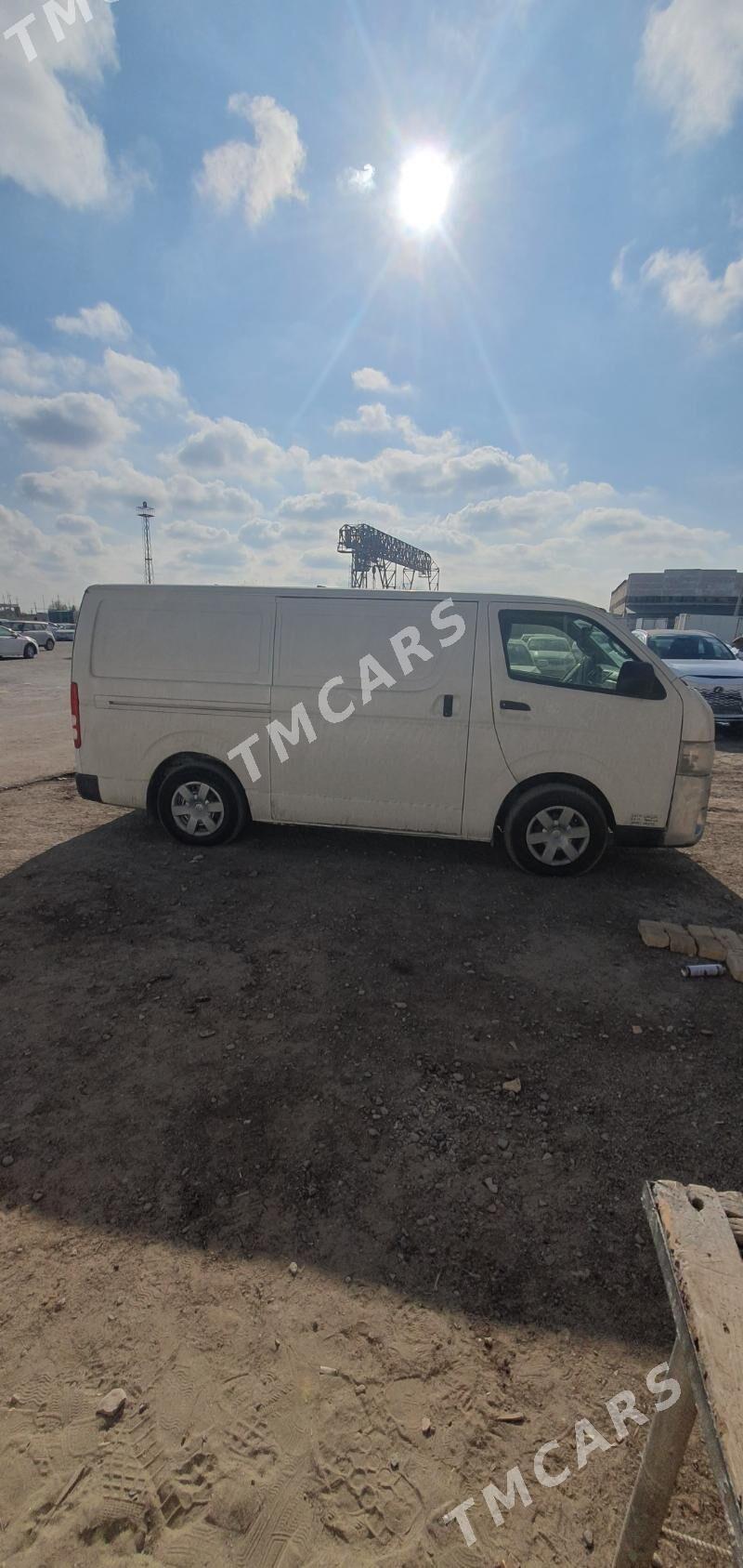 Toyota Hiace 2020 - 399 000 TMT - Мары - img 2