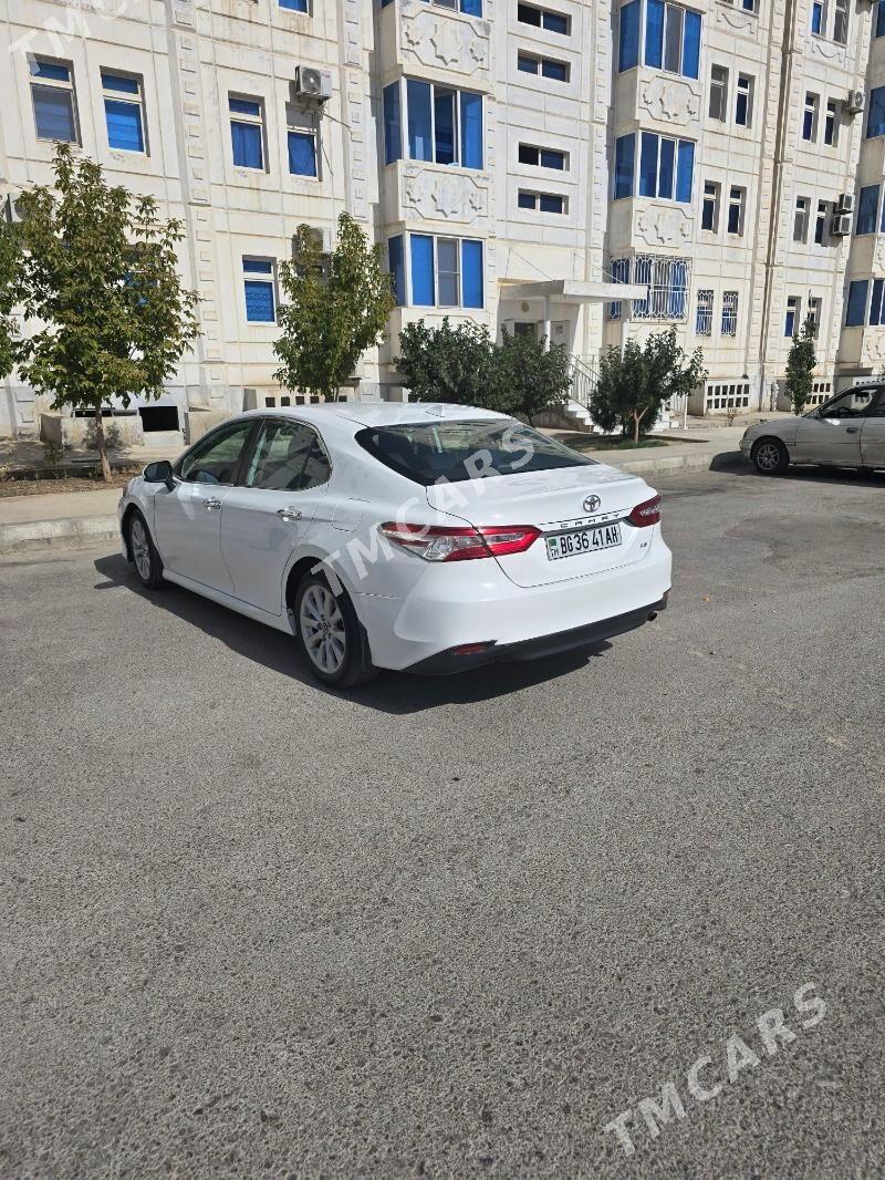 Toyota Camry 2019 - 240 000 TMT - Ашхабад - img 3