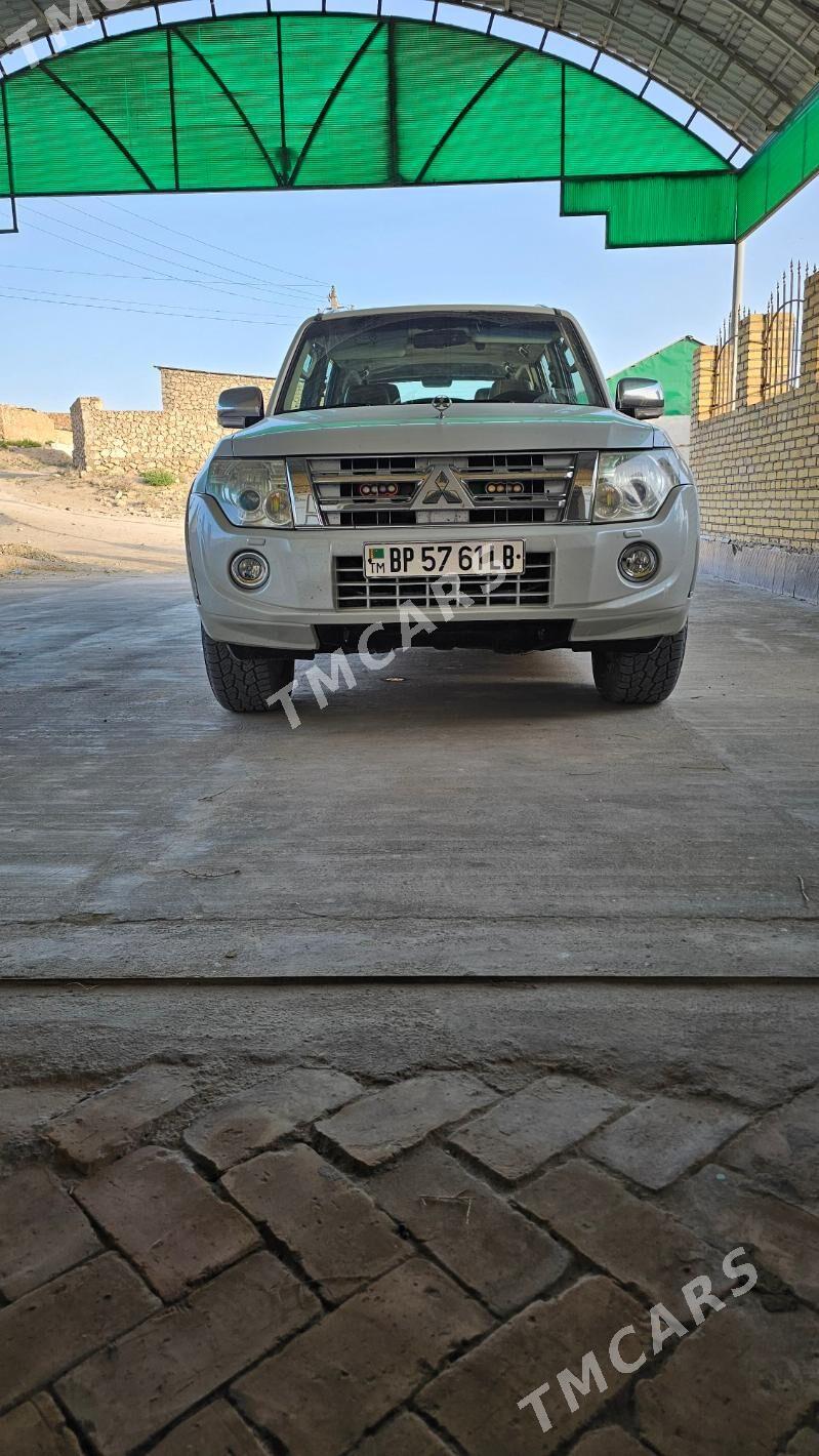Mitsubishi Pajero 2013 - 260 000 TMT - Dostluk - img 6