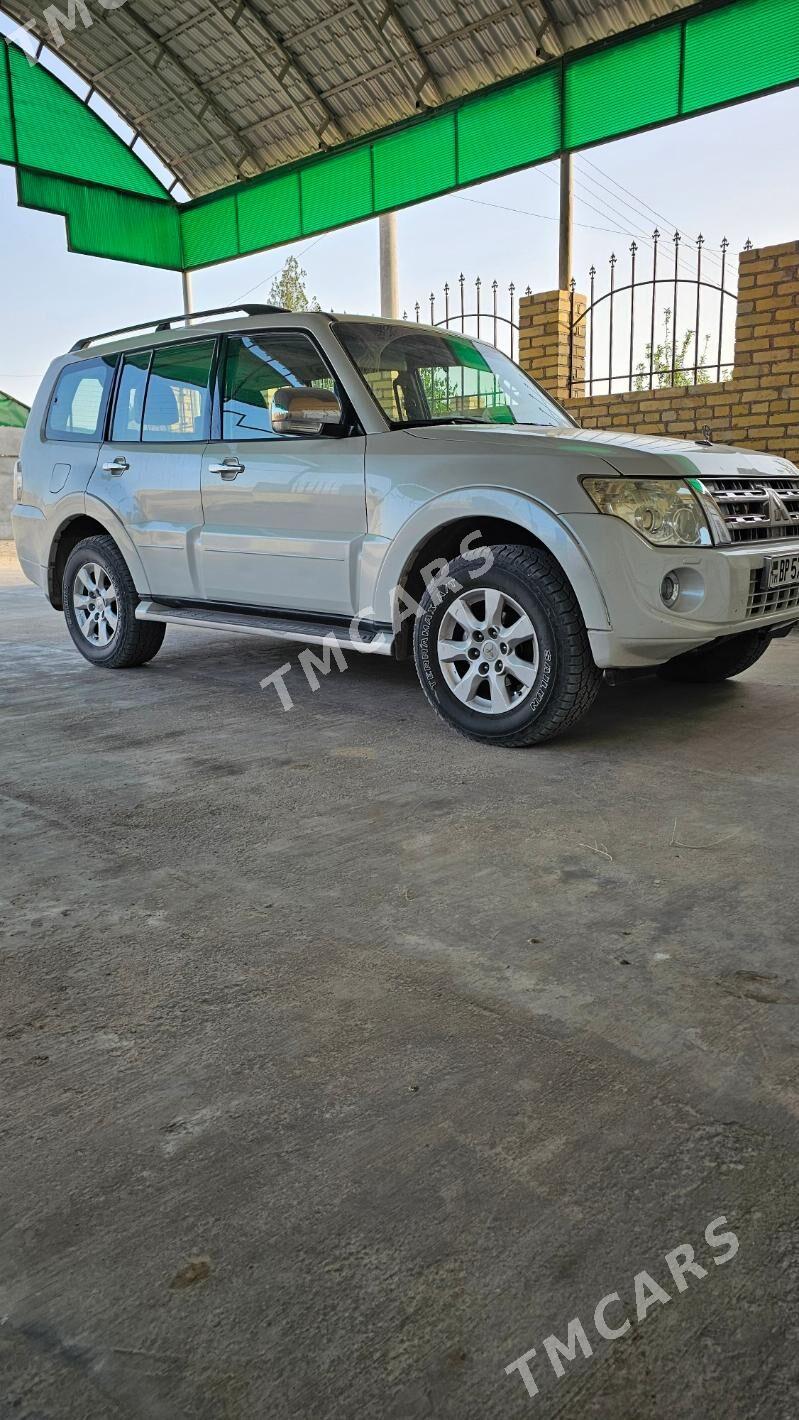 Mitsubishi Pajero 2013 - 260 000 TMT - Dostluk - img 5