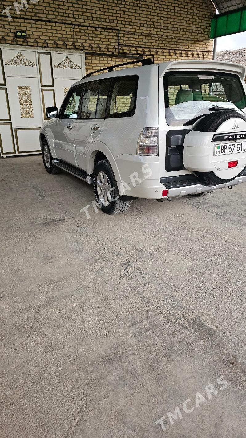 Mitsubishi Pajero 2013 - 260 000 TMT - Dostluk - img 3