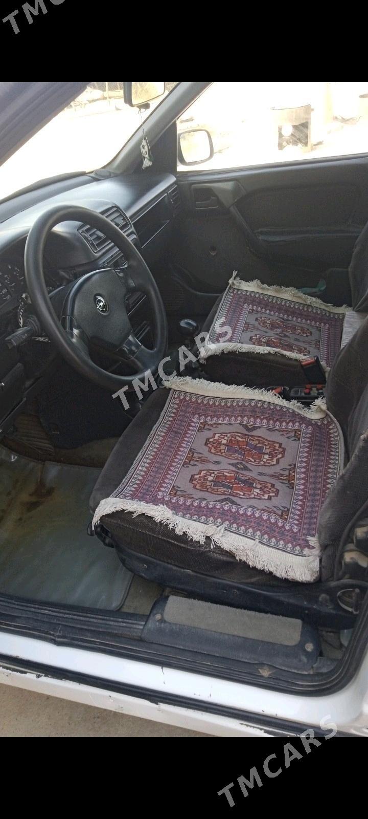 Opel Vectra 1994 - 30 000 TMT - Теджен - img 3