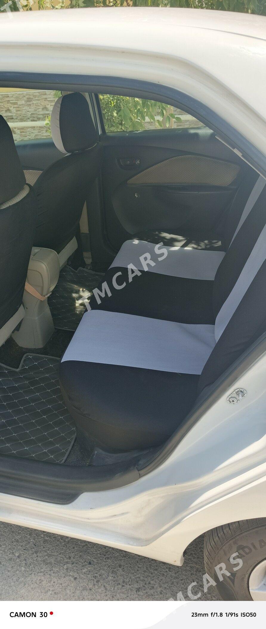 Toyota Yaris 2007 - 110 000 TMT - Aşgabat - img 3