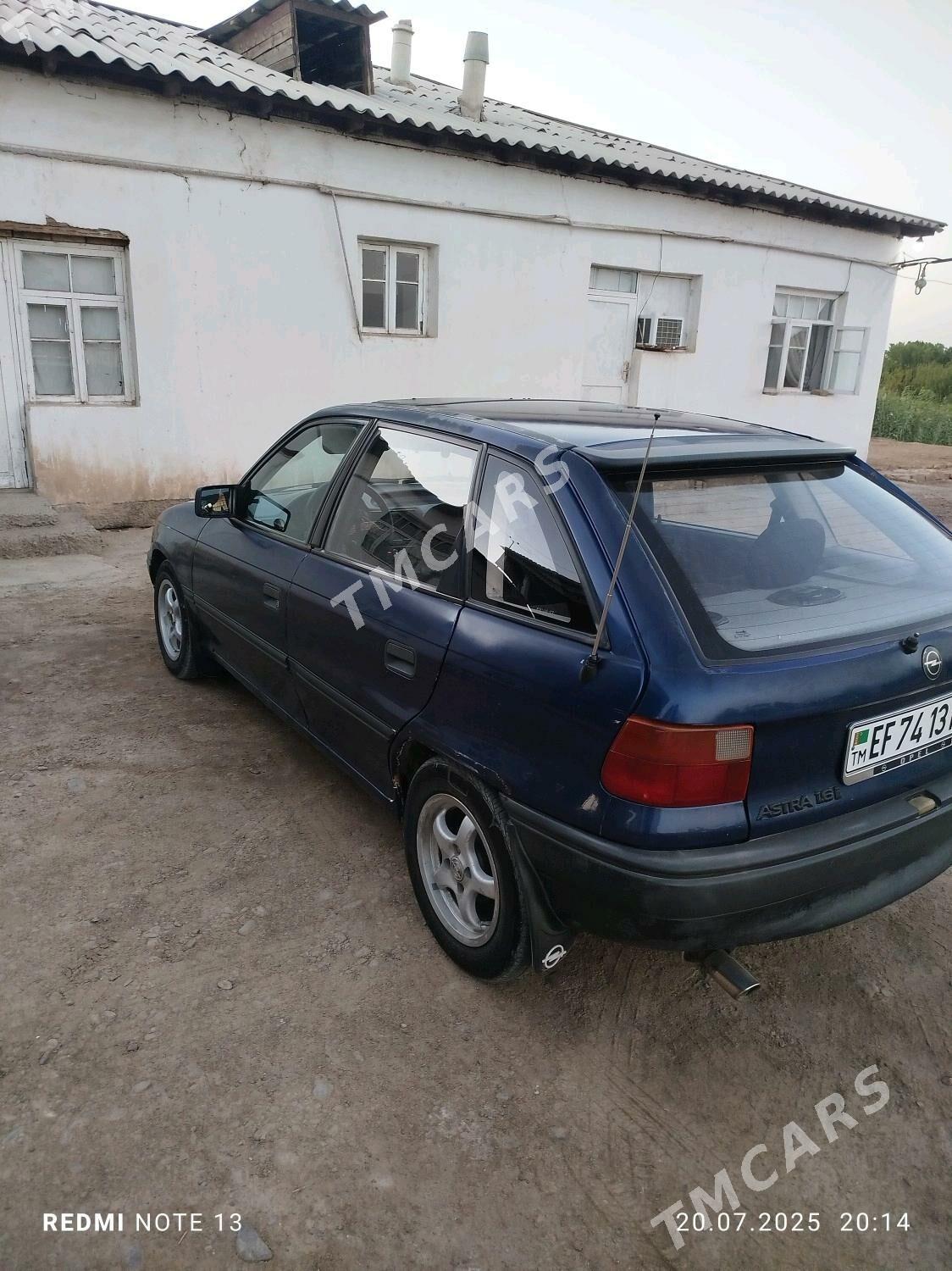 Opel Astra 1992 - 37 000 TMT - Mary - img 4