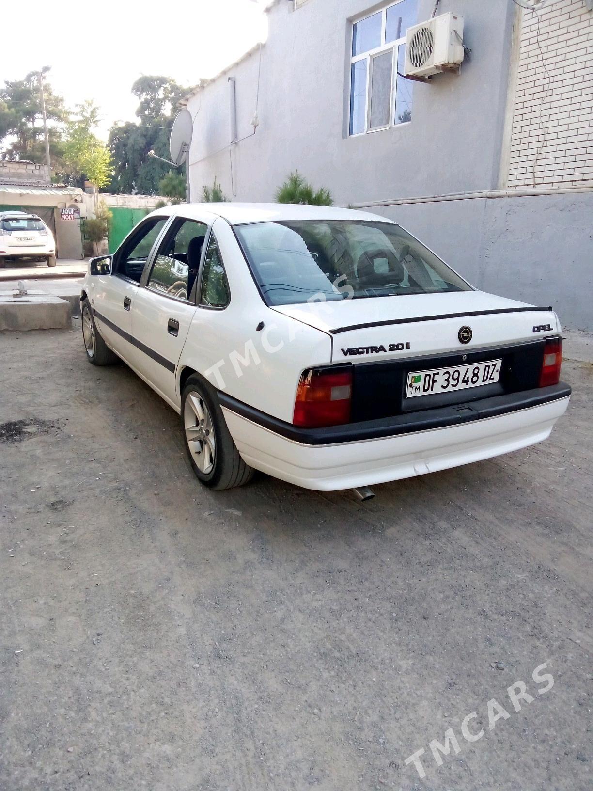 Opel Vectra 1989 - 26 000 TMT - Болдумсаз - img 2