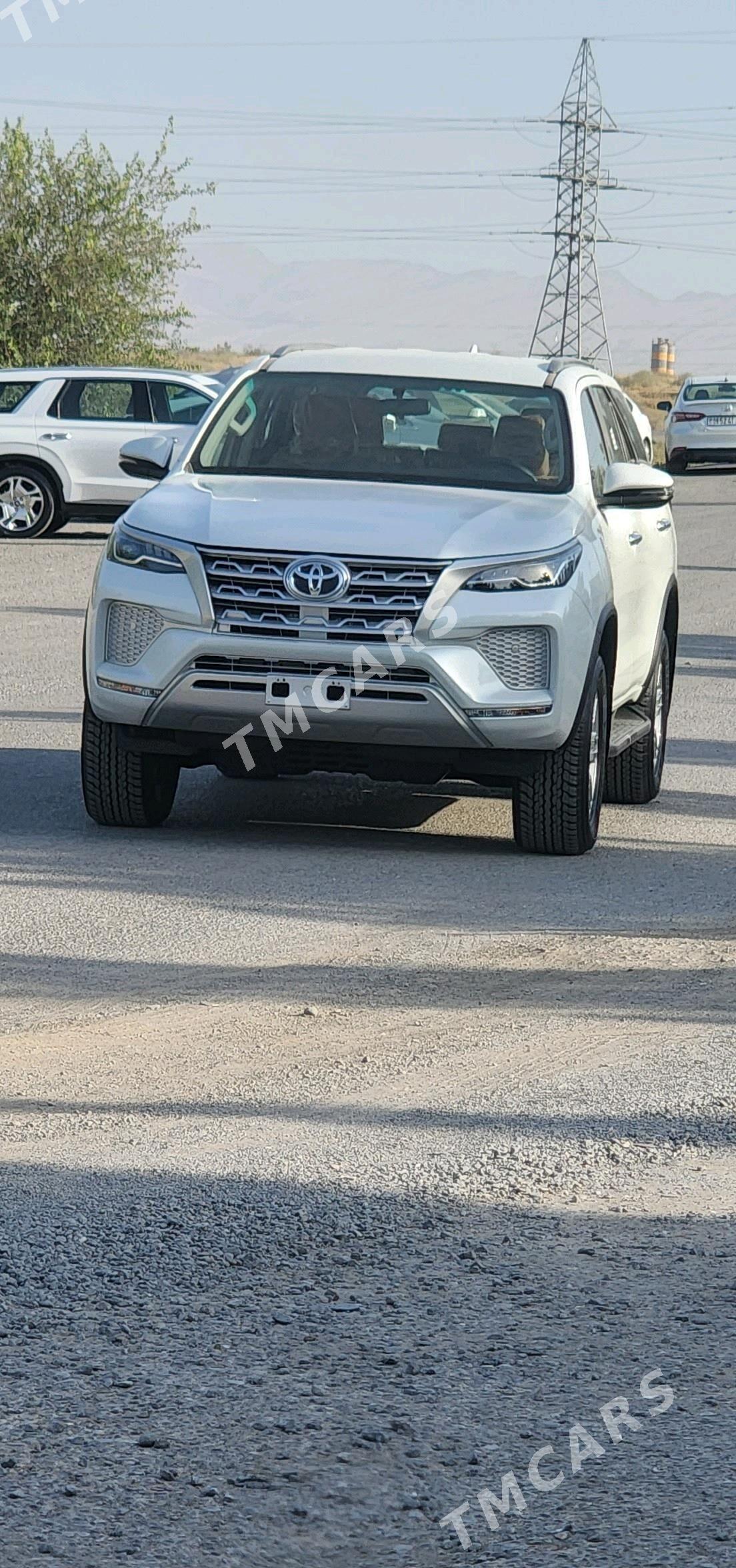 Toyota Fortuner 2024 - 657 000 TMT - 11 mkr - img 4