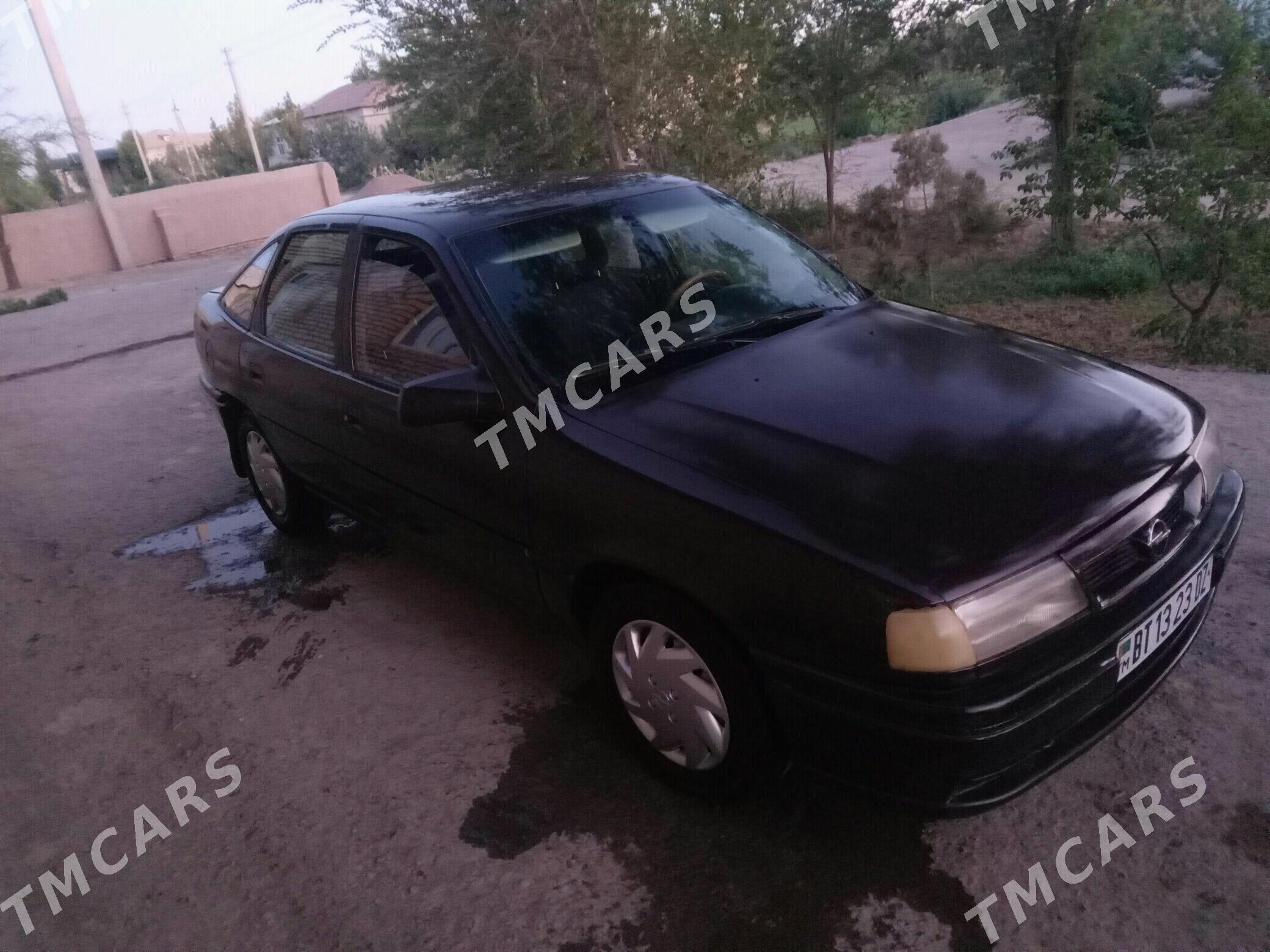 Opel Vectra 1993 - 21 000 TMT - Губадаг - img 3