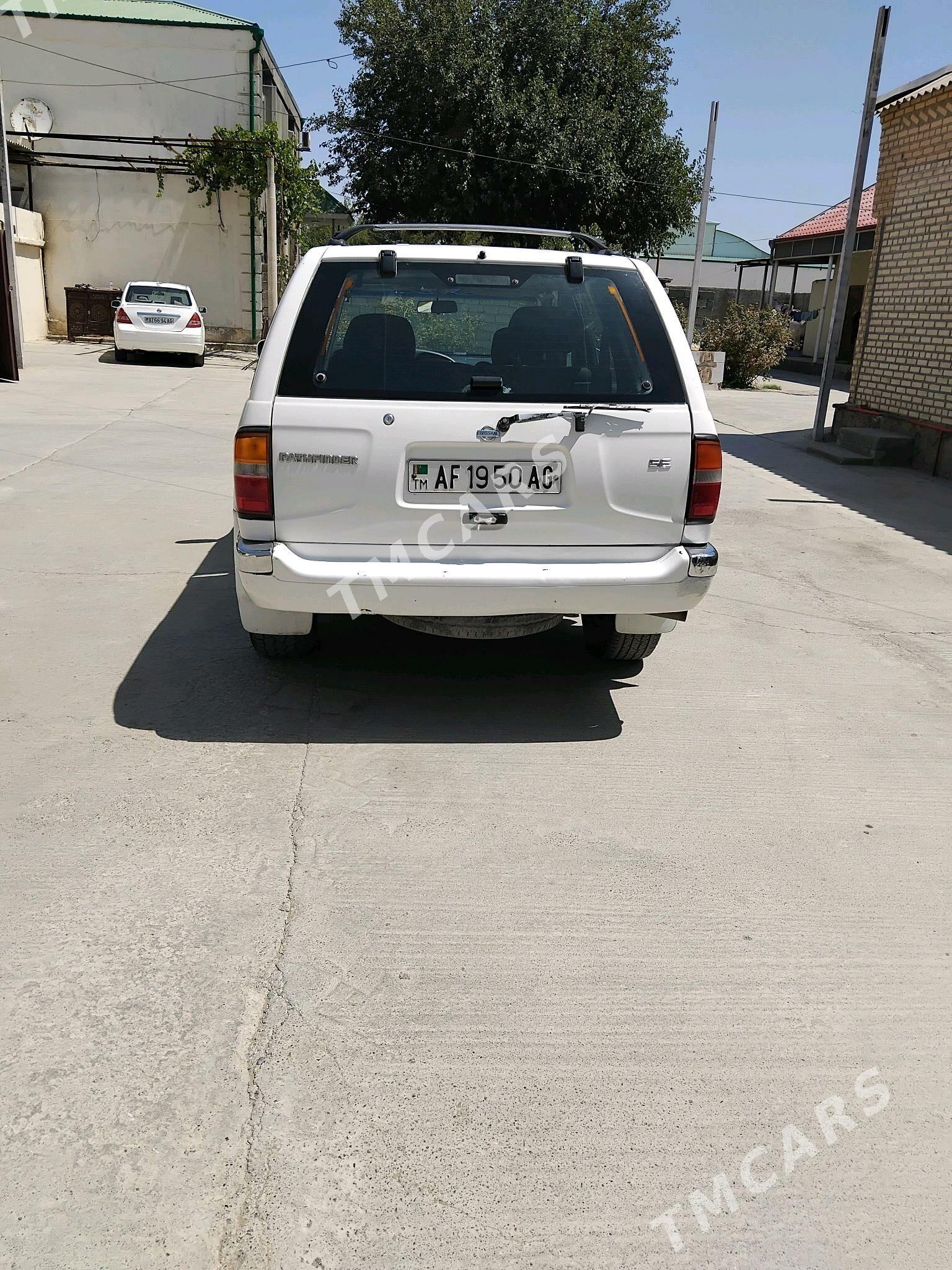 Nissan Pathfinder 1999 - 70 000 TMT - Чоганлы - img 2