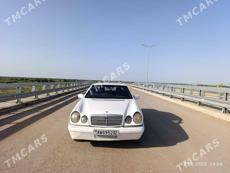 Mercedes-Benz E350 1996 - 50 000 TMT - Кёнеургенч - img 4