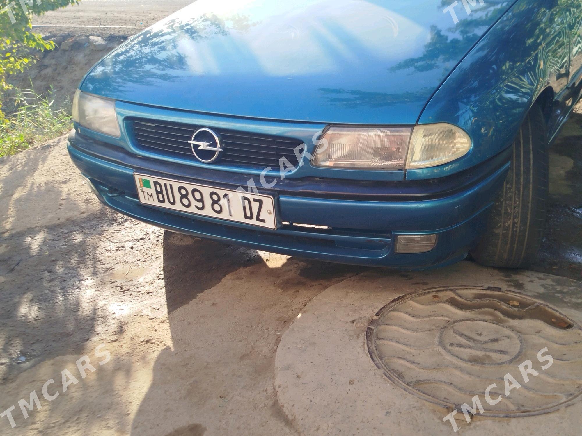 Opel Astra 1992 - 31 000 TMT - Дашогуз - img 3
