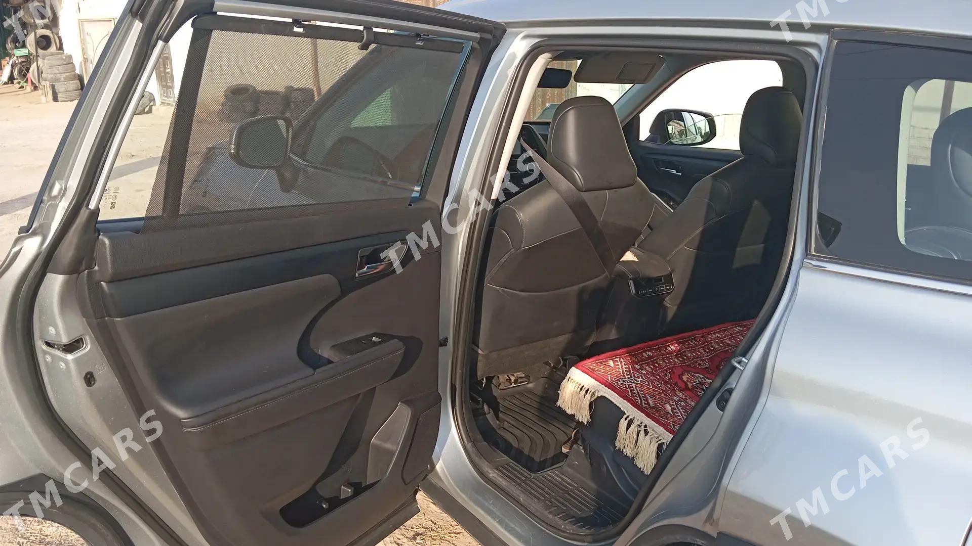 Toyota Highlander 2021 - 640 000 TMT - Gurbansoltan Eje - img 2