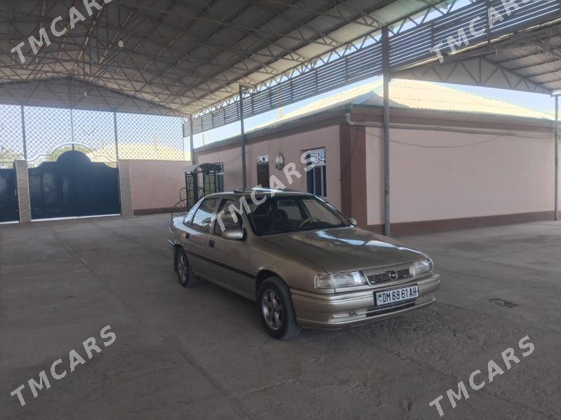 Opel Vectra 1993 - 36 000 TMT - Бахарден - img 2