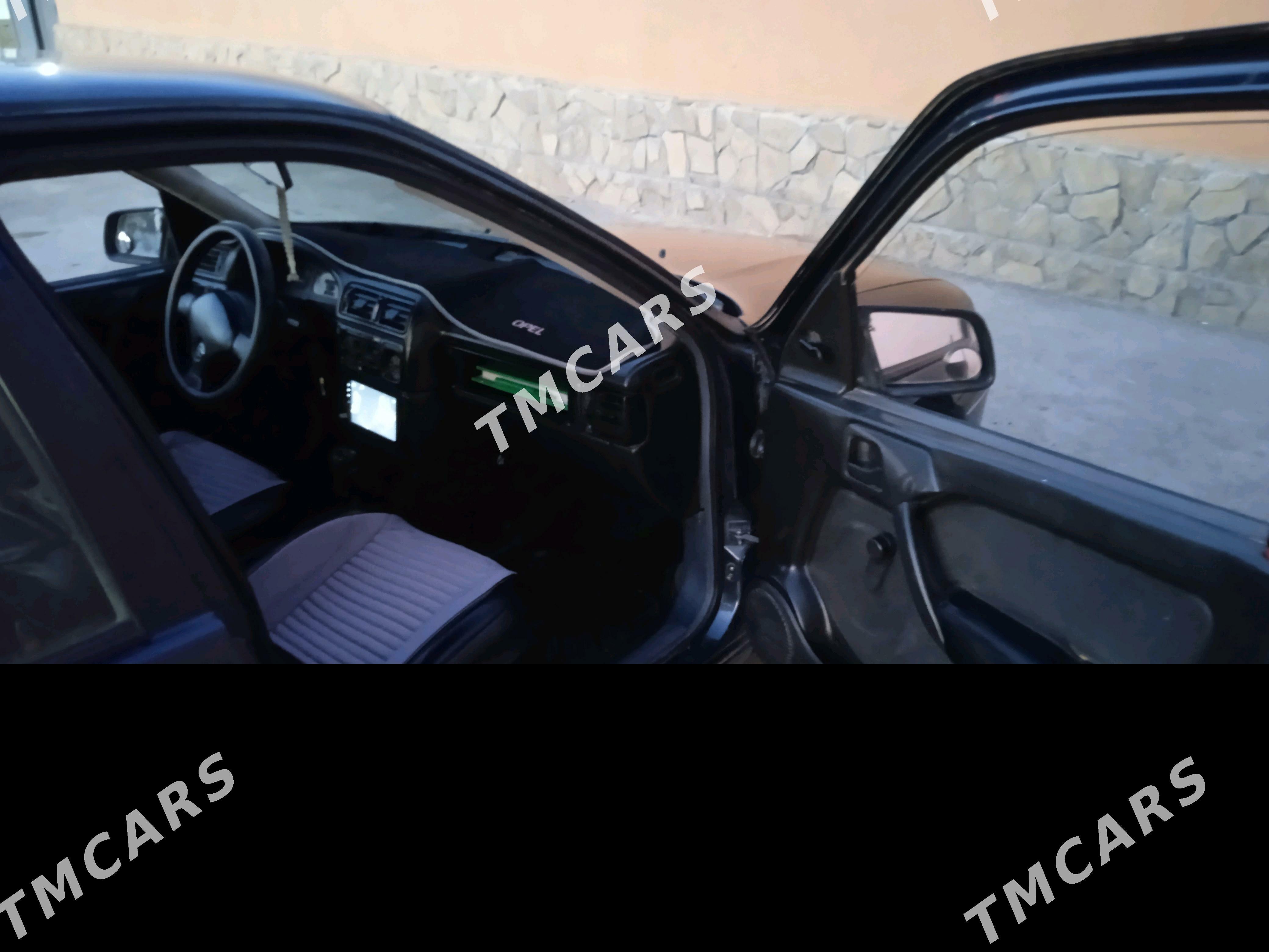 Opel Vectra 1990 - 30 000 TMT - Мары - img 5