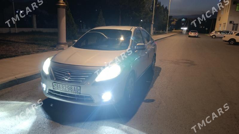 Nissan Versa 2011 - 140 000 TMT - Ашхабад - img 4