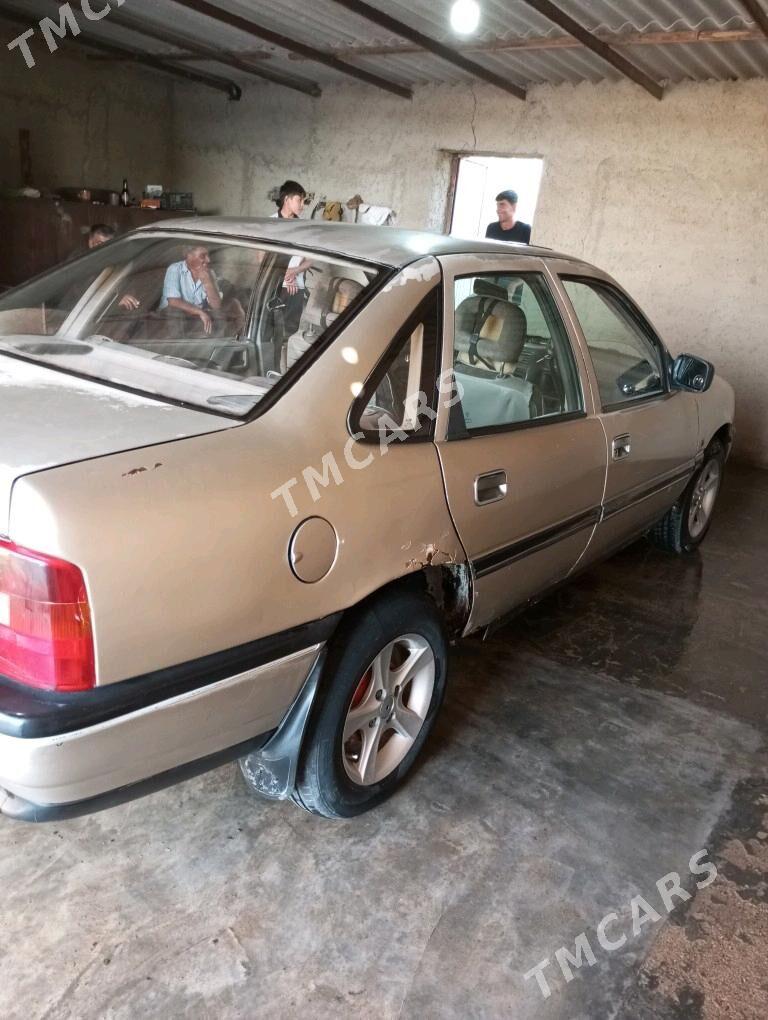 Opel Vectra 1990 - 30 000 TMT - Байрамали - img 5