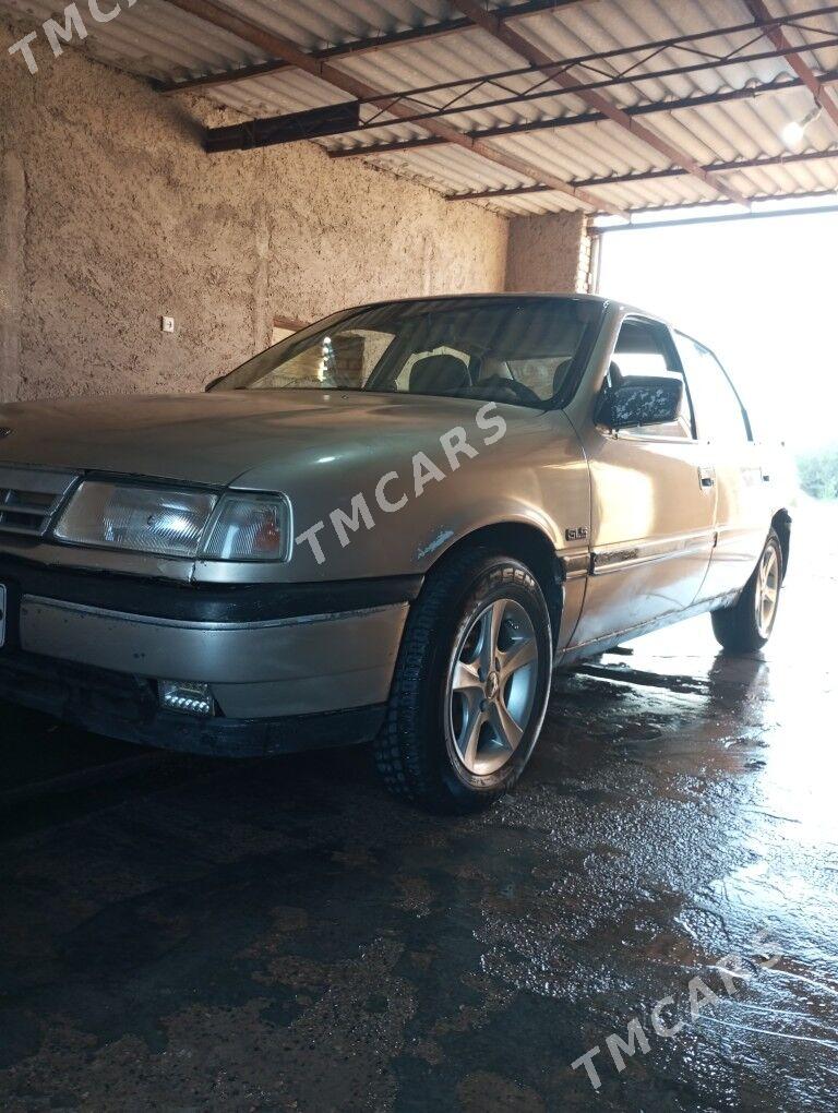 Opel Vectra 1990 - 30 000 TMT - Байрамали - img 7