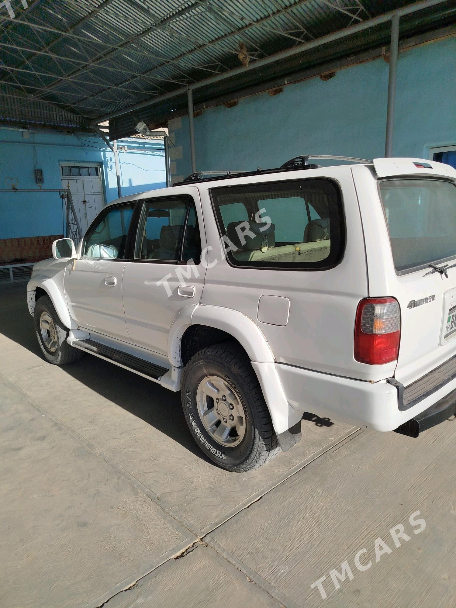 Toyota 4Runner 2000 - 130 000 TMT - Тагтабазар - img 5