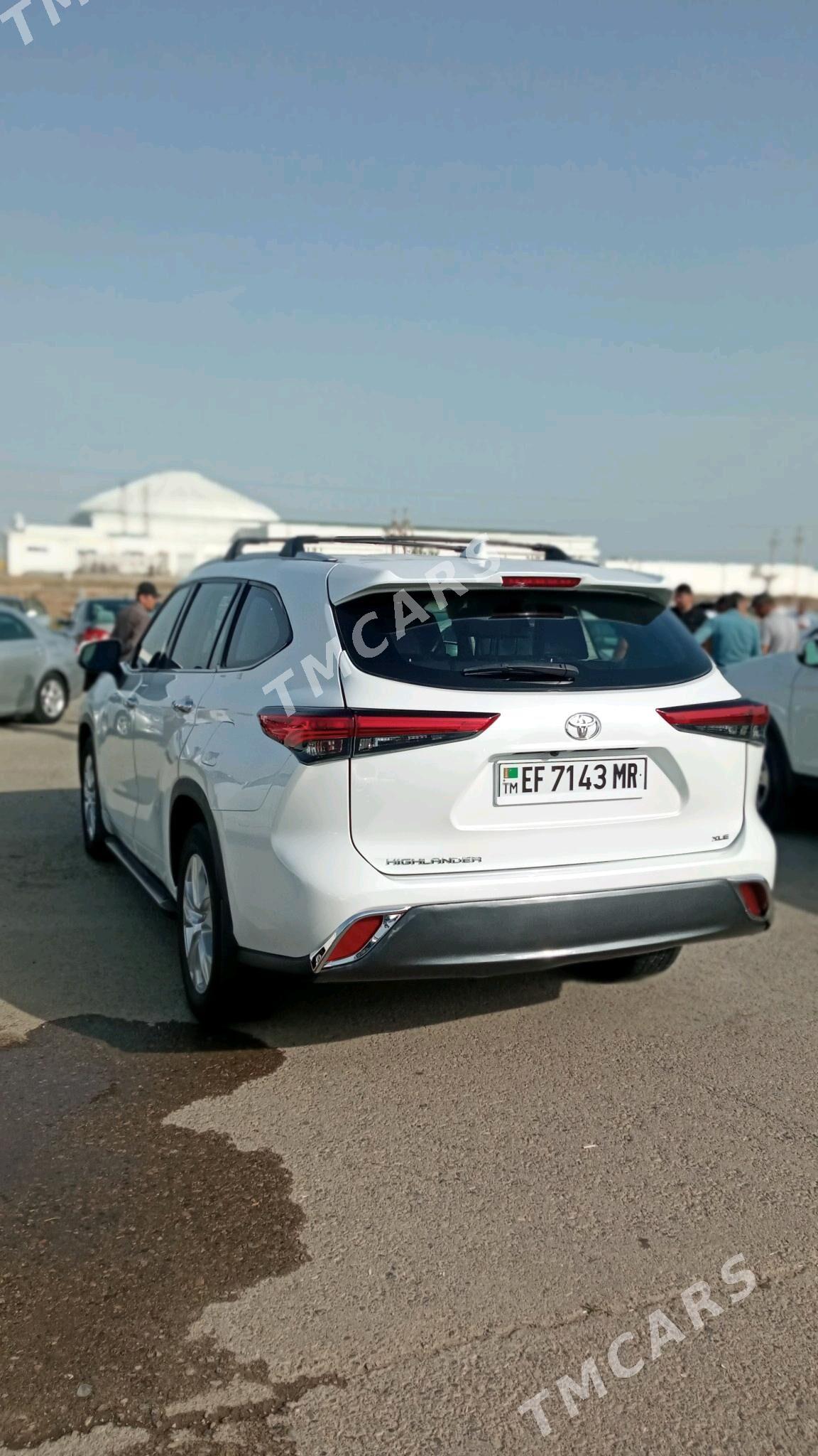 Toyota Highlander 2022 - 460 000 TMT - Мары - img 2
